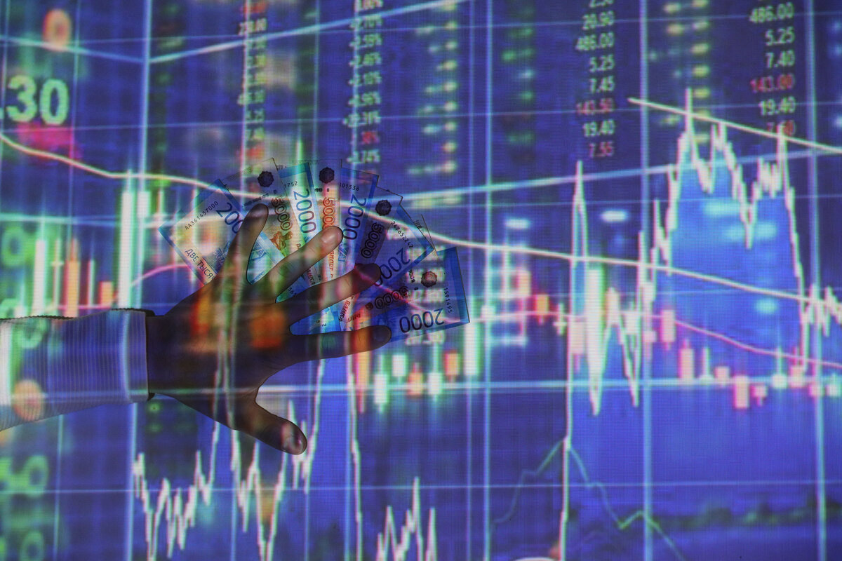 приостанавливание торгов на бирже фото. фондовый рынок россии. падение фондового рынка. российский фондовый рынок. рынок акций.