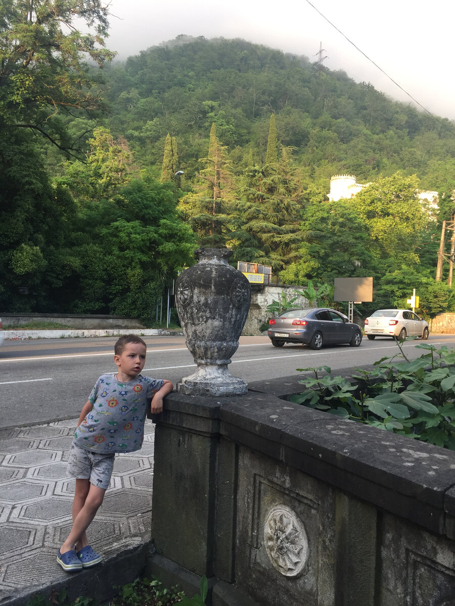 Гагра, Абхазия. Все фото в статье авторские