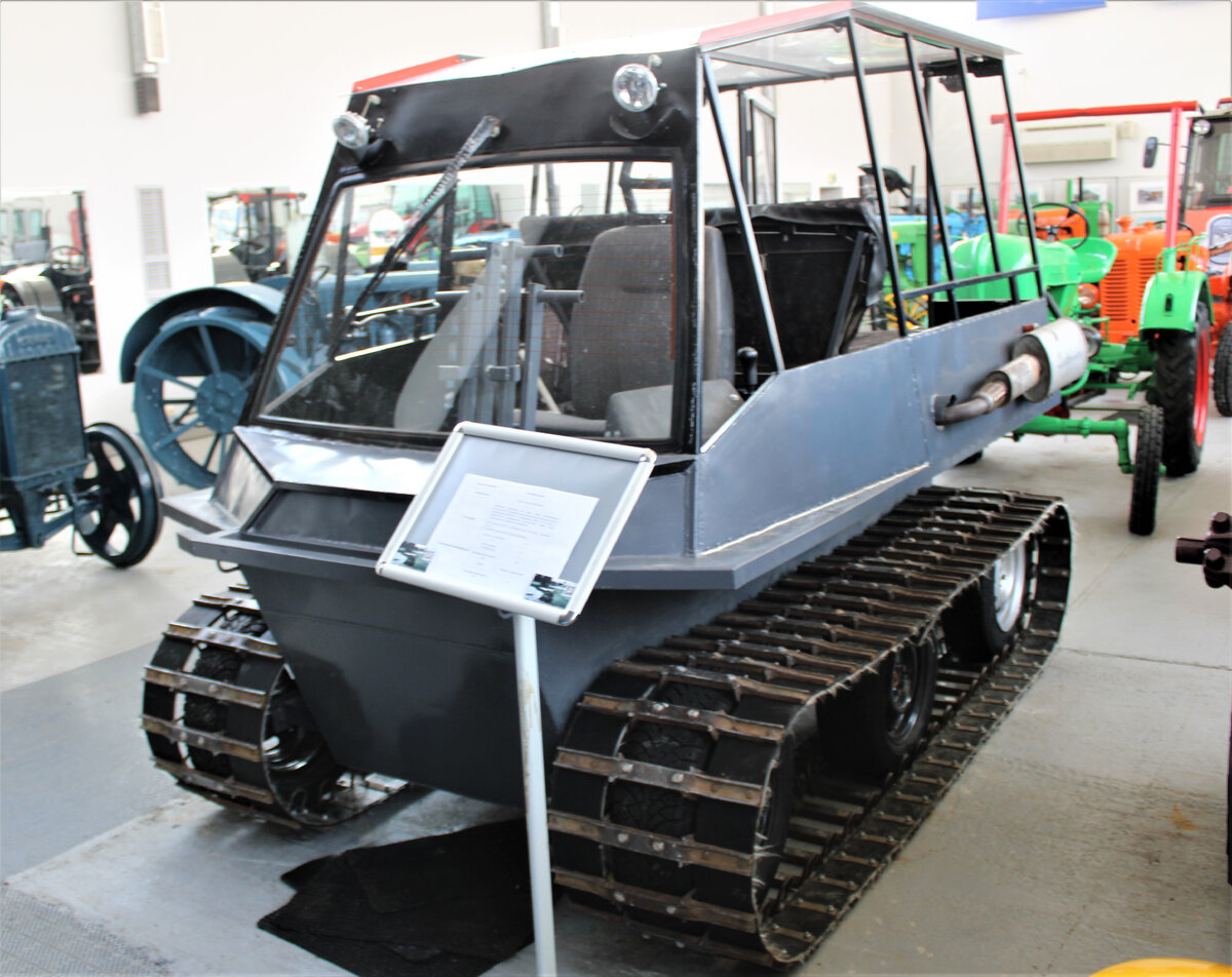 ока на гусеницах