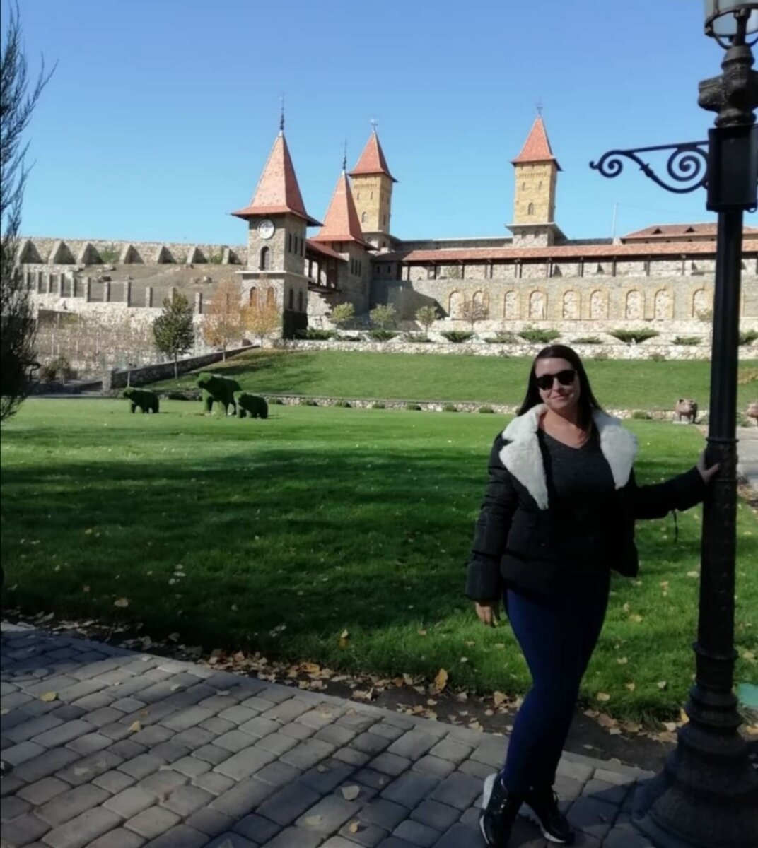 Башня часы с королём парка