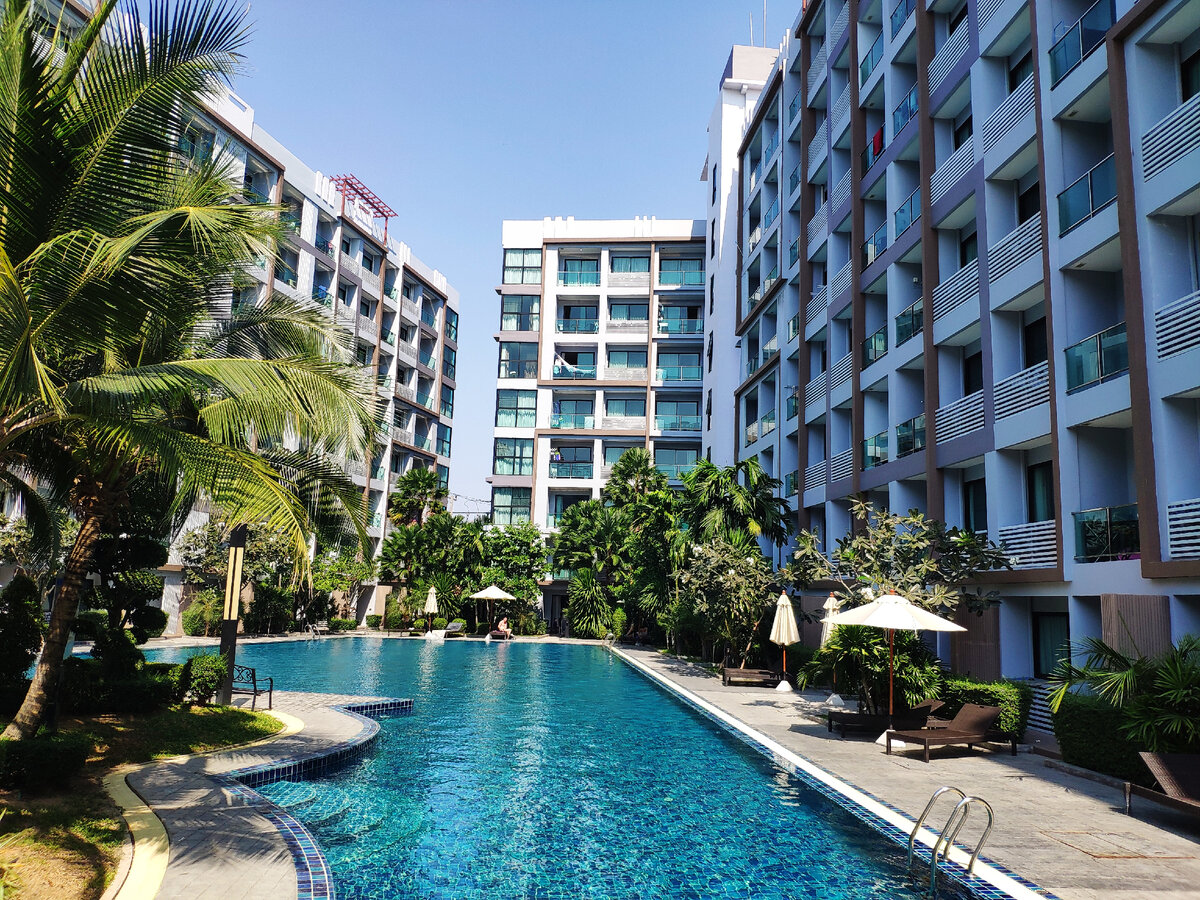 Кондо Dusit Grand Park.