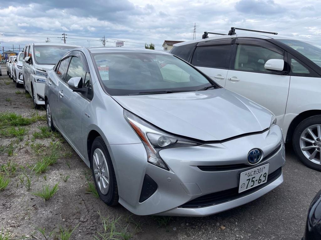 Toyota Prius PHV 2012