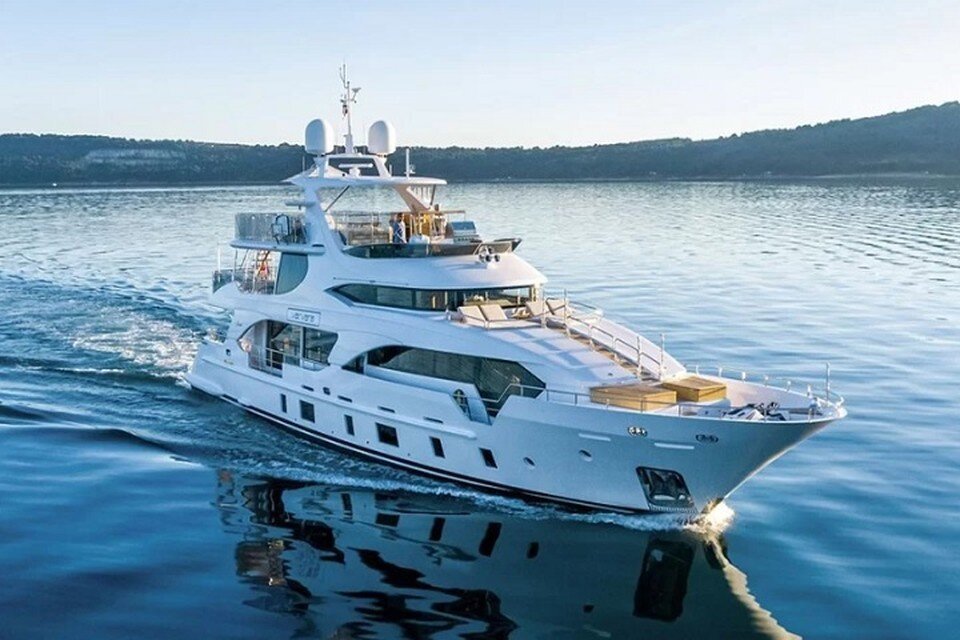     Итальянское судно Benetti 108 Tradition Supreme Varvara было построено еще в 2017 году.