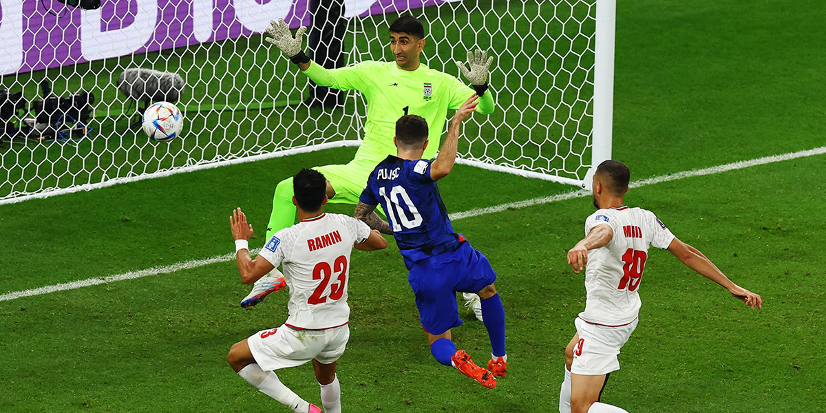 Пулишич забивает решающий гол в ворота Ирана