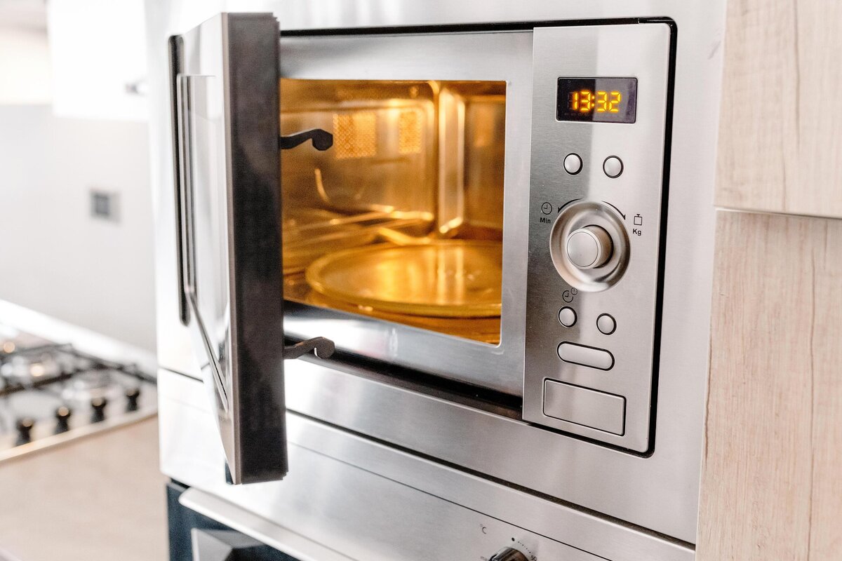     5 мест, куда нельзя ставить микроволновку – проверьте, не совершили ли вы грубую ошибку!