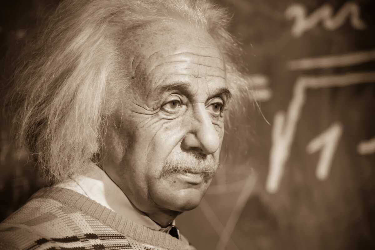 В 1948 году, после того как было провозглашено создание нового государства Израиль, мир был свидетелем удивительного момента истории, когда великий физик Альберт Эйнштейн получил предложение стать...