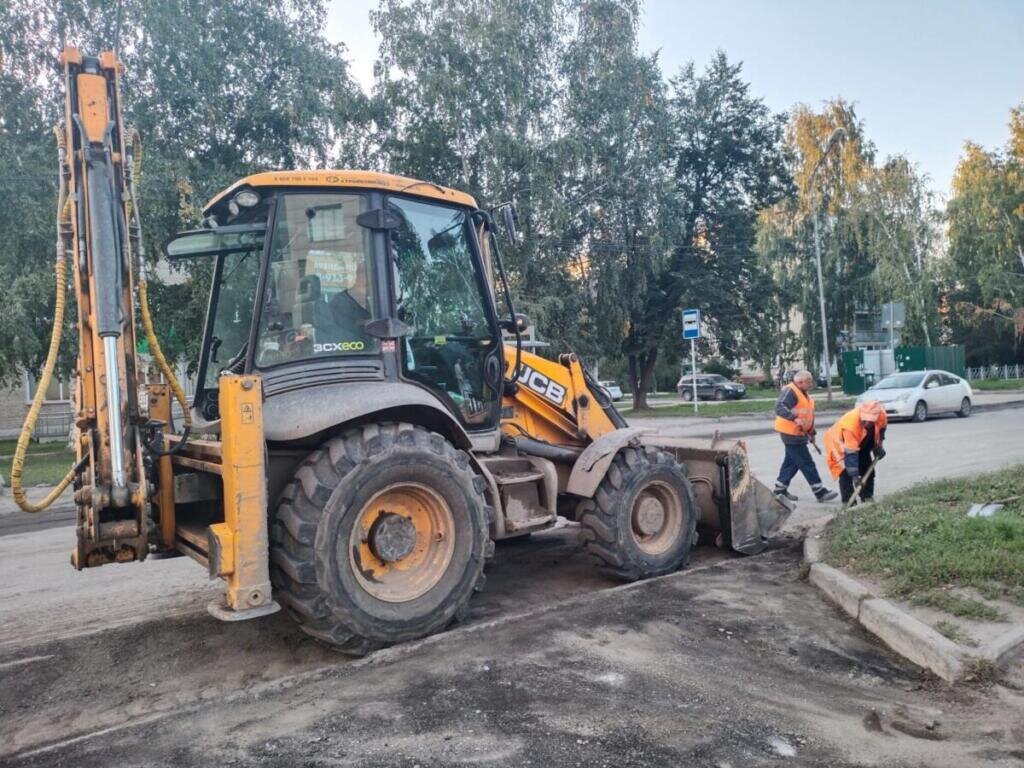 Дорожная техника вышла на ремонт второго участка ул. Первомайской в Бердске  | Бердск-Онлайн СМИ | Дзен