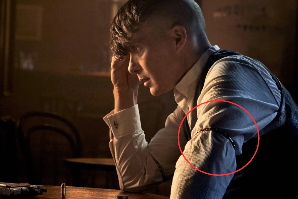     Зачем мужчины носили резинки на рукавах рубашки?