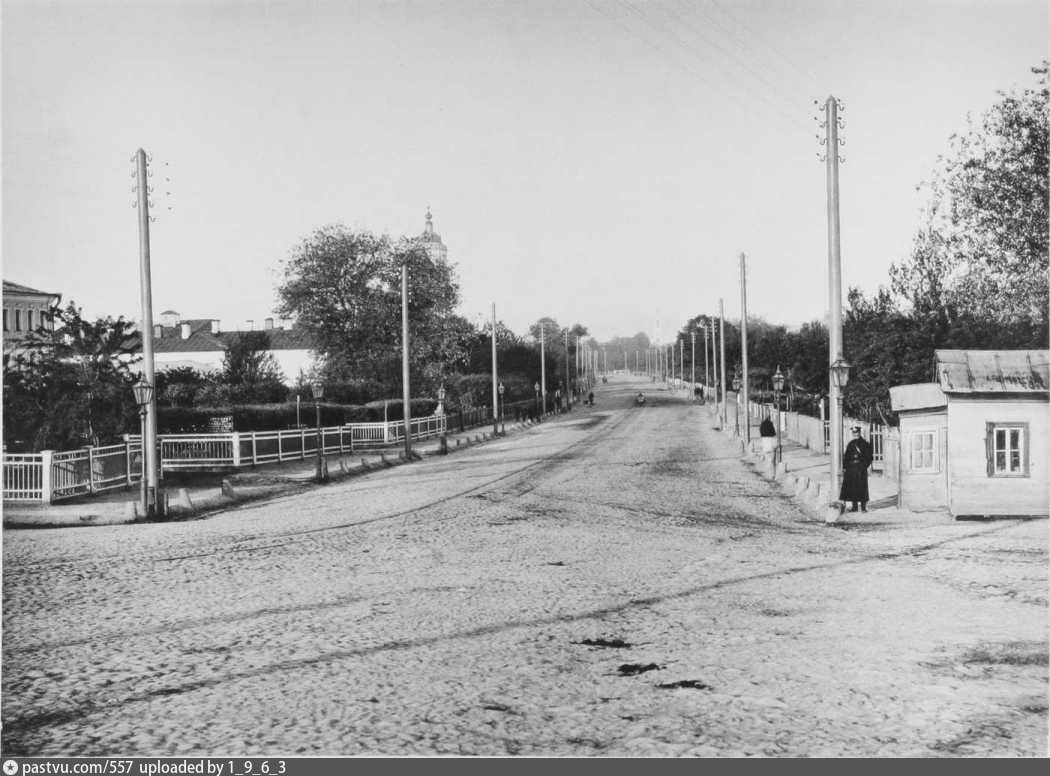 Большая Садовая улица в сторону Садовой-Кудринской в 1888 году. С сайта www.pastvu.com.