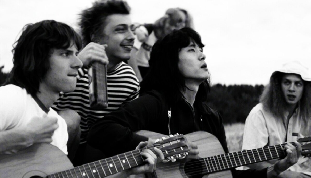 Кадр из фильма "Лето"