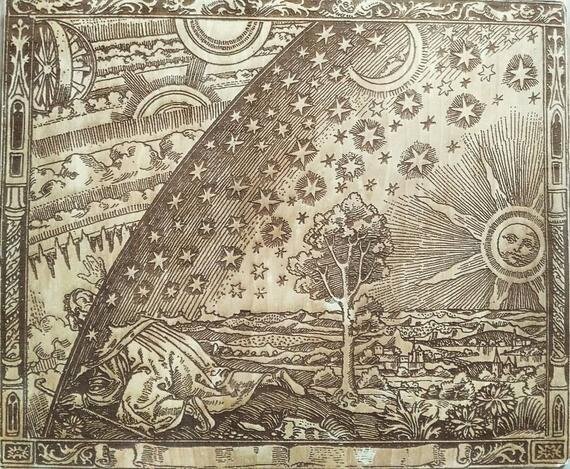 В черно-белом варианте (для этой гравюры оригинальном) загадочные шестеренки небесных сфер видны отчетливей.