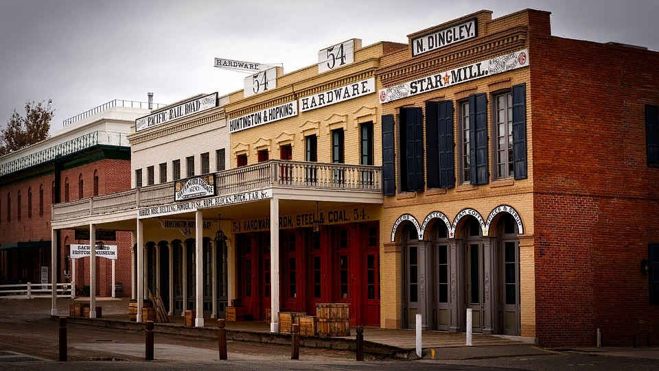 https://cdn.pixabay.com/photo/2016/08/13/18/38/sacramento-1591355_960_720.jpg