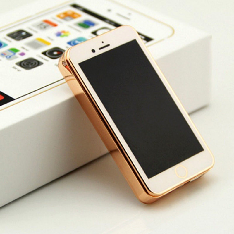 Такая зажигалка забавно копирует iPhone предыдущих поколений.