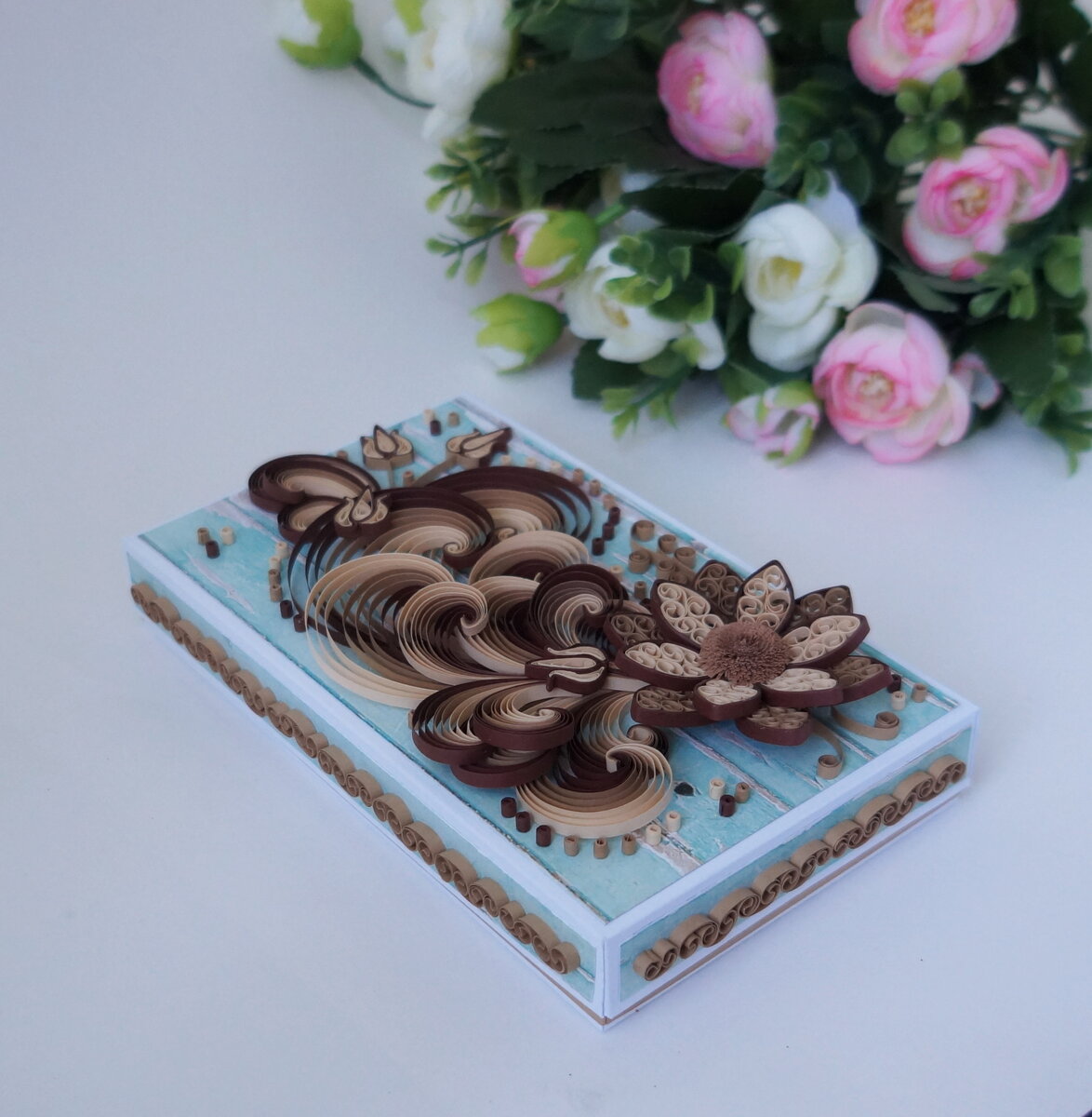 Подарочная коробка. Фото автора