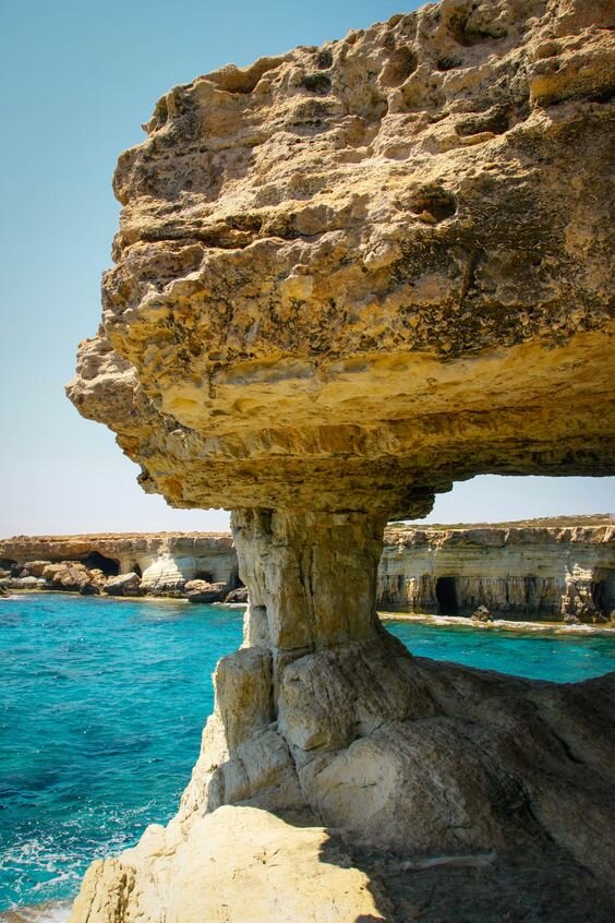 Знаменитые пещеры на Кипре