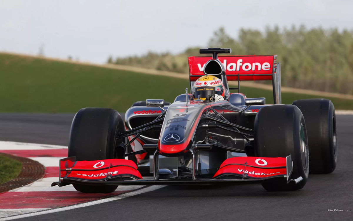 MCLAREN f1 2009. Макларен f1. MCLAREN Mercedes f1 2009. Макларен ф1 гоночный. Ф 1 29