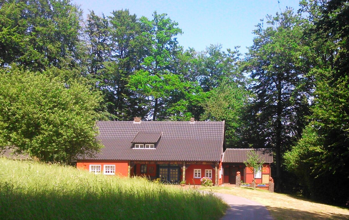  Дом детства художника, сейчас музей 