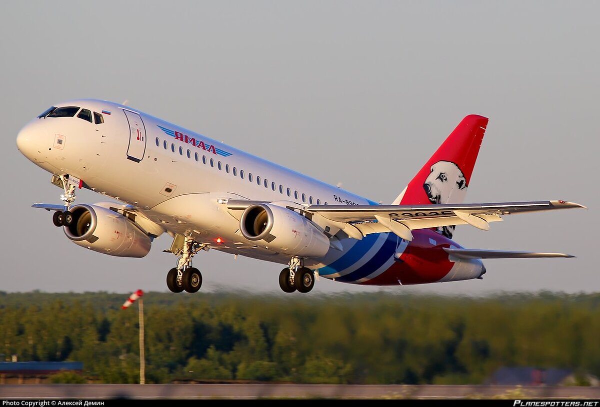 ssj-100 авиакомпании "Ямал"