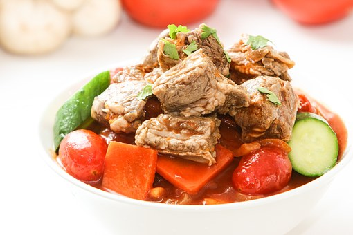 https://cdn.pixabay.com/photo/2015/03/10/19/13/gourmet-667594__340.jpg