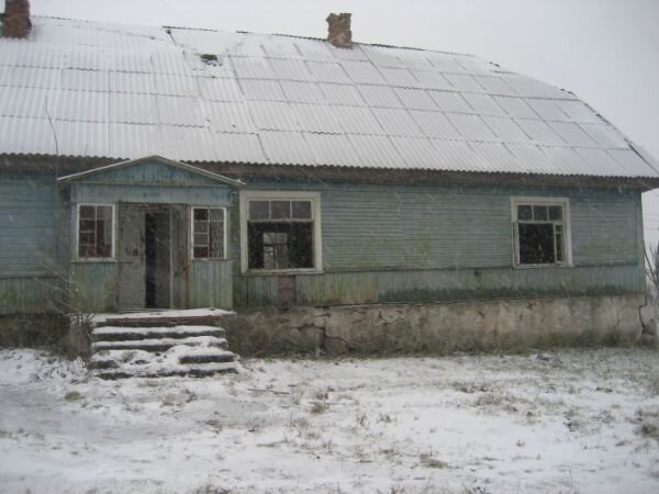 Вот таким здание было при покупке. 
