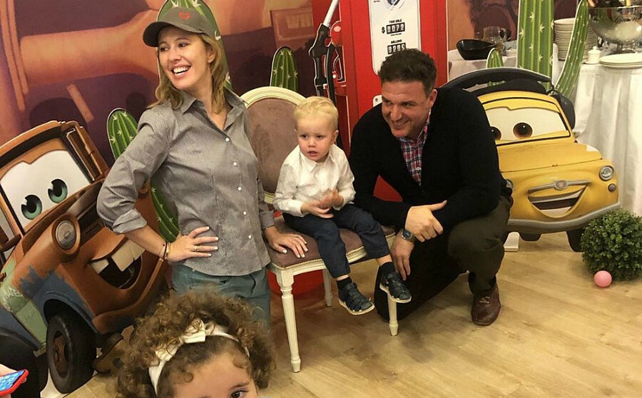 Ксения и Максим устроили сынишке праздник 16 ноября.