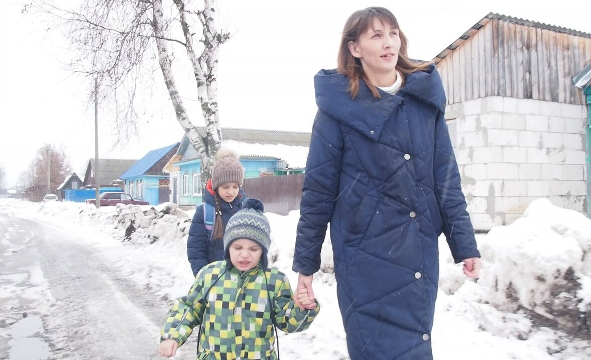 лось подслушано. подслушано суземка в телеграмме. девушка подслушивает. золожков сергей суземка. подслушано логотип.