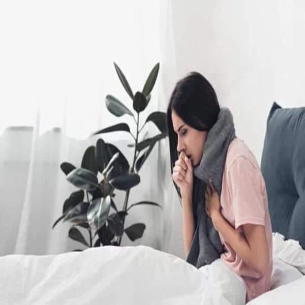 canva.com/photos/MADapQZcc7I-sick-young-woman-sitting-in-bed-and-having-cough-while-suffering-from-sore-throat/?utm_medium=partner&utm_source=pixabay&utm_campaign=search_results&utm_term=кашель&utm_content=MADapQZcc7I