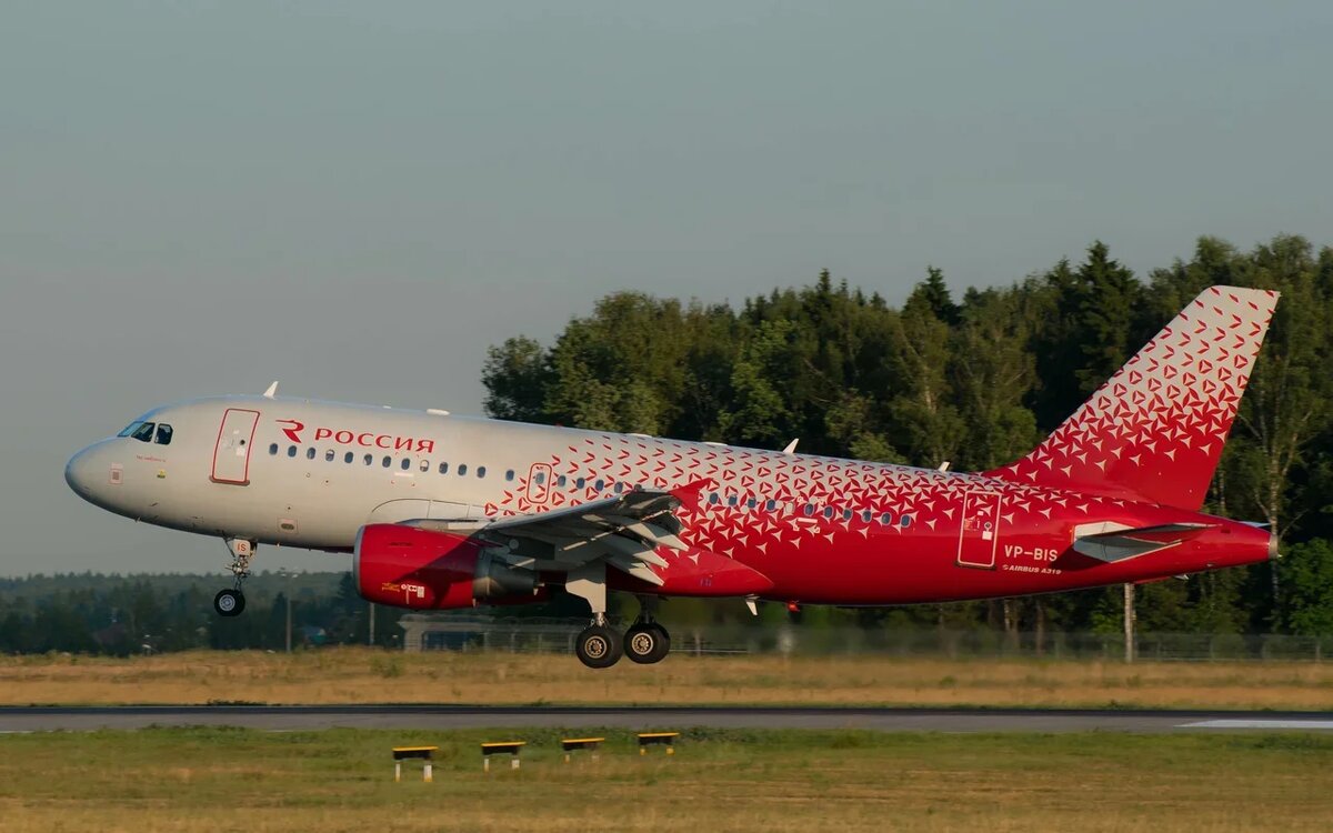Airbus 319-112 (VP-BIS) Авиакомпании Россия . Внуково.