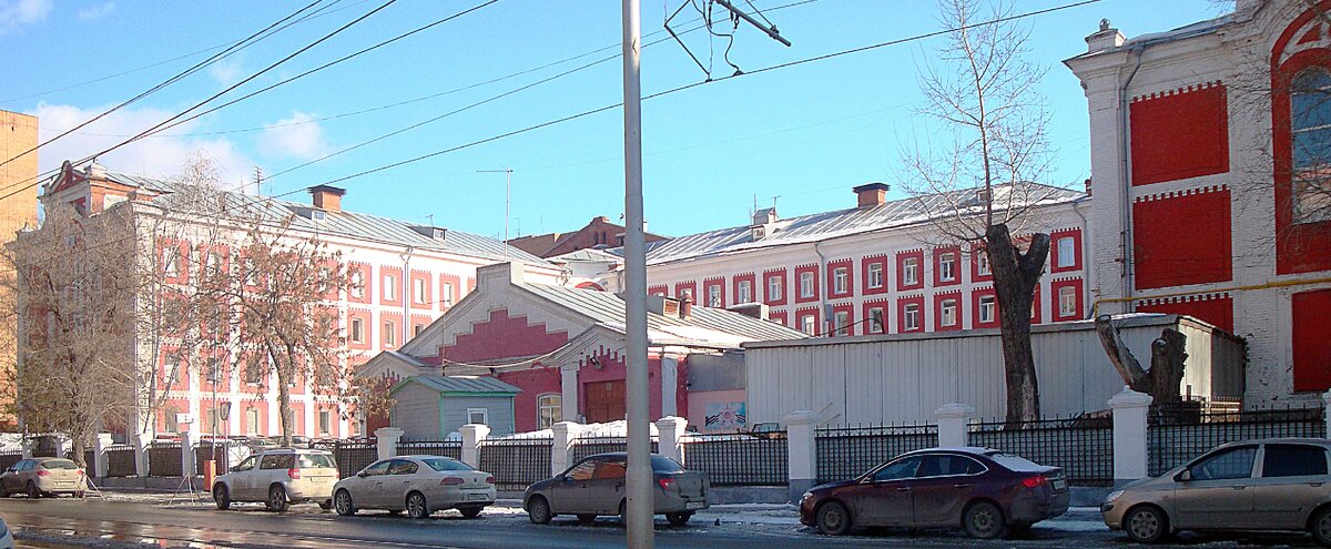  Бывшее здание Самарской губернской тюрьмы, в которой содержались арестованные боевики (ныне Самарский медицинский университет). Фото: автор