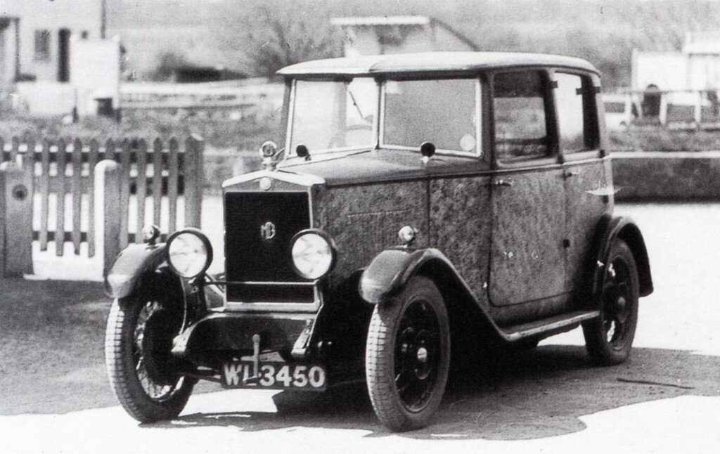 MG Featherlight Saloon