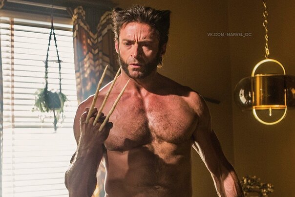 Росомахе вернули костяные когти, что его явно не радует