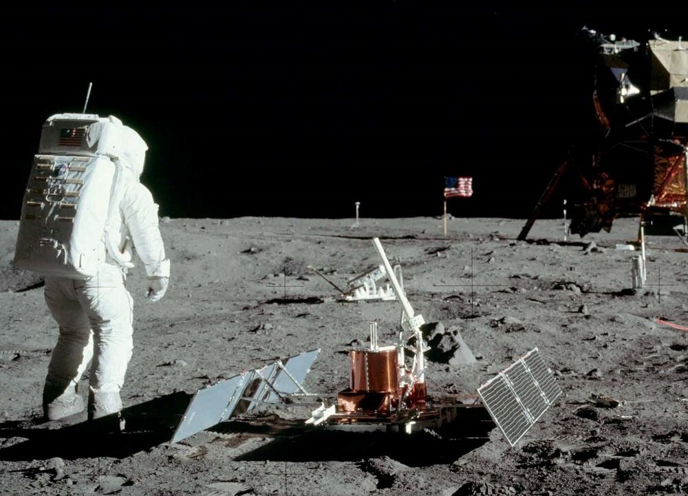 Аполлон 11 на луне реальные фото