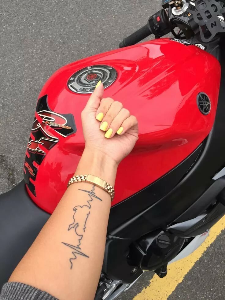 Значение татуировки мотоцикл (50+ фото)