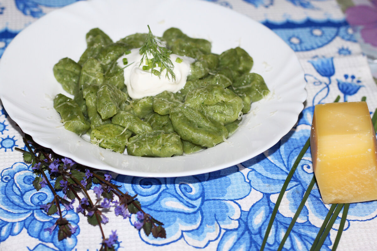 Зелёные галушки с радостью едят дети :) Лёгкие и полезные