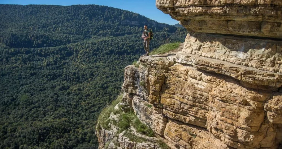 Поселок Мезмай.  Фотография взята из источника yandex.ru