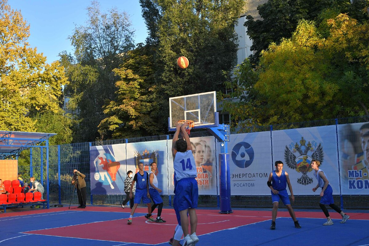 В Волгодонске построен современный баскетбольный мини-стадион