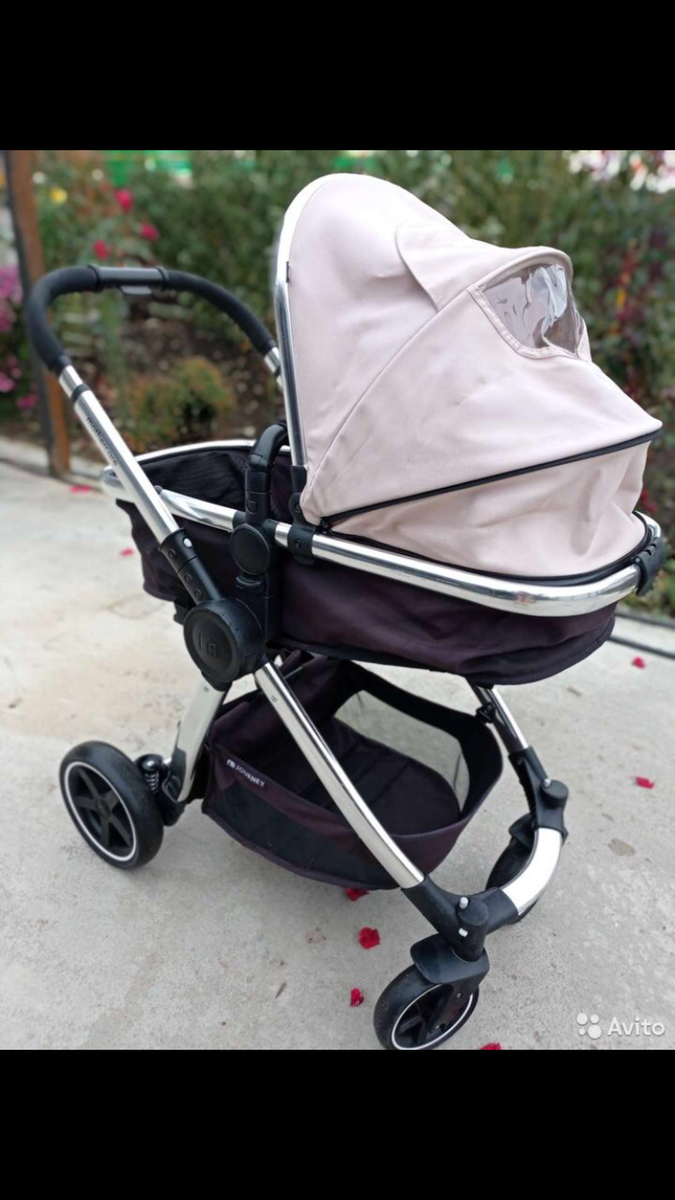 Идеальная коляска, кто живет в центре (с хорошим асфальтом) и любит путешествовать.