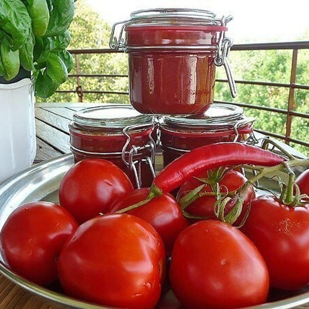 Рецепт маринованных помидор в банке