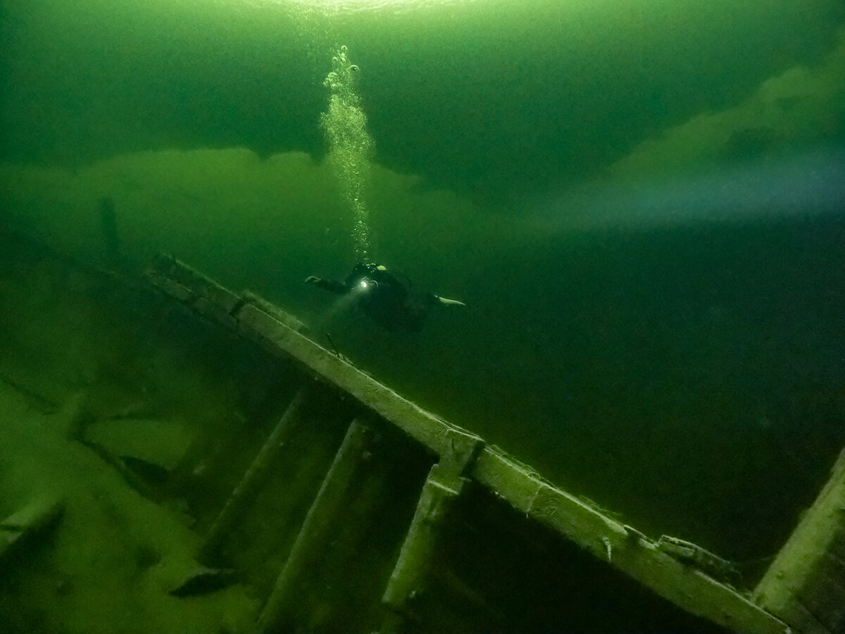 Телецкое озеро под водой