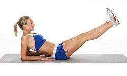  Гармошка  – упражнение выполняется сидя, ноги выпрямлены вперед. Медленно приподнимаем их от пола на 20-30 см, фиксируем на несколько секунд, затем подтягиваем к груди. 2 подхода по 15 движений