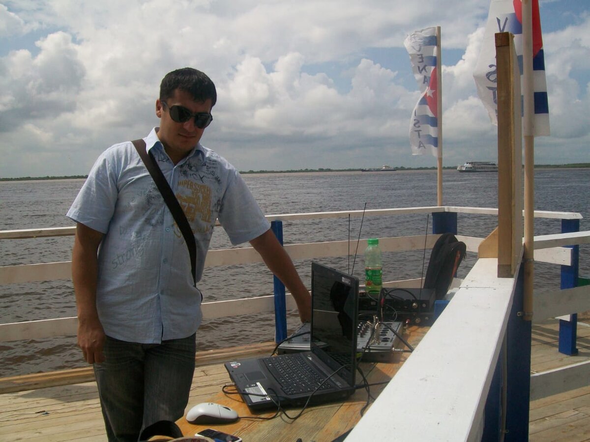 Главное, зарабатывать деньги, а мечты, пусть подождут...