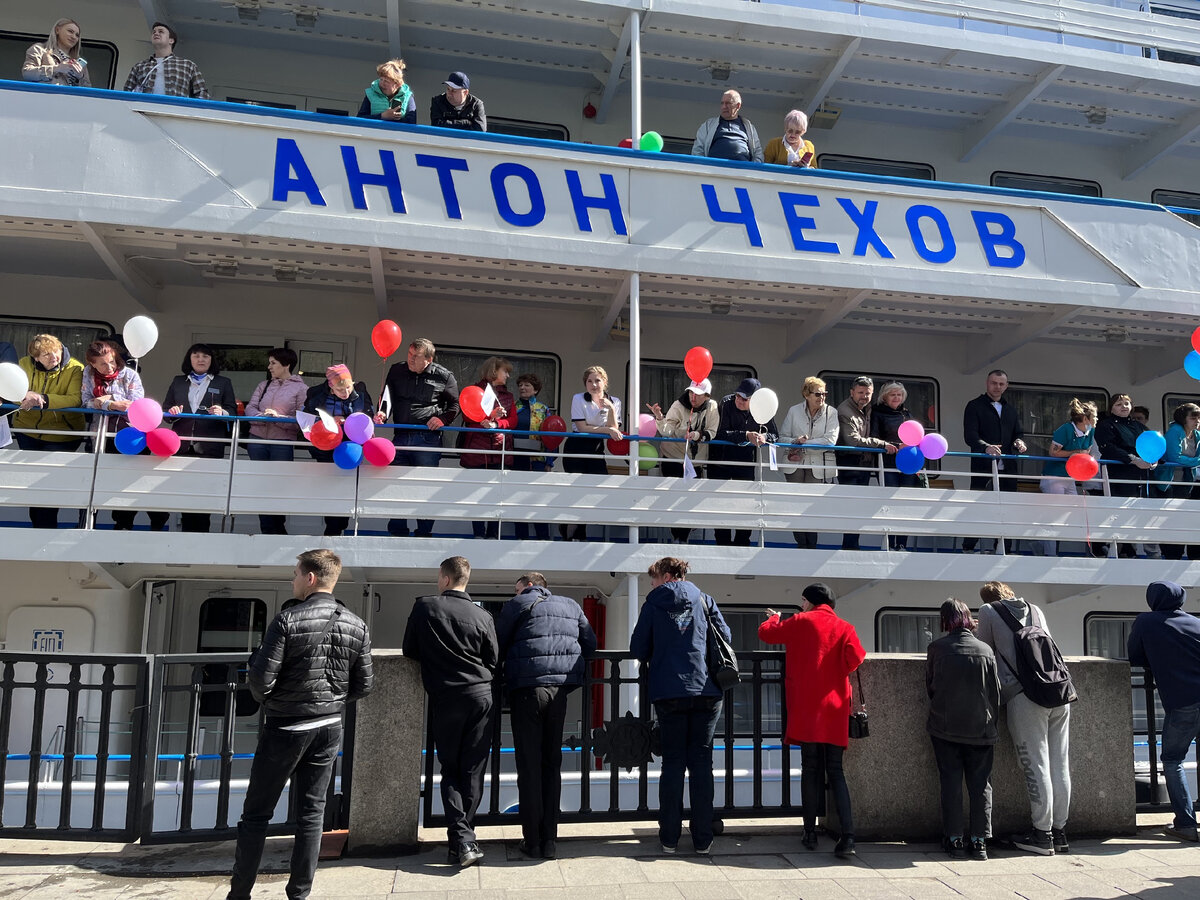 Теплоход «Антон Чехов» открыл новый круизный сезон