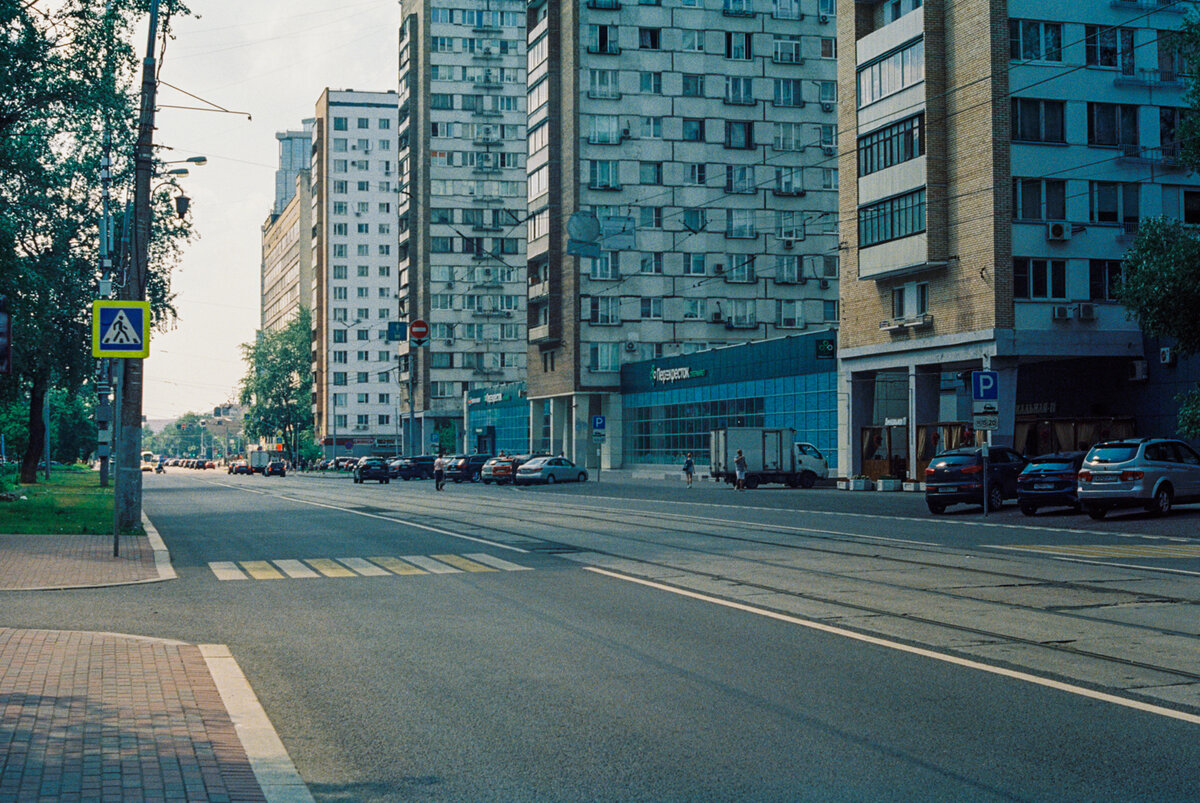 Москва, улица Щербаковская – снято на пленку Kodak Vision 3 500T |  Всемирная панорама / Наблюдения с обочины | Дзен