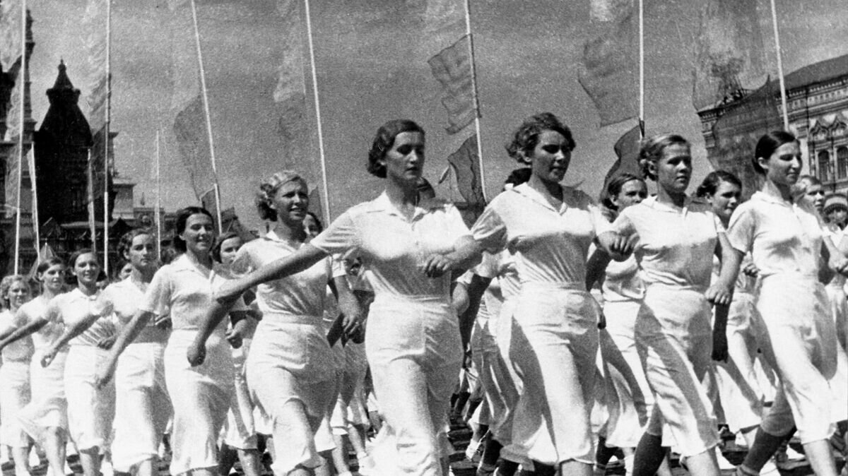    Физкультурный парад на Красной площади 1 мая 1936 года© РИА Новости / Иван Шагин