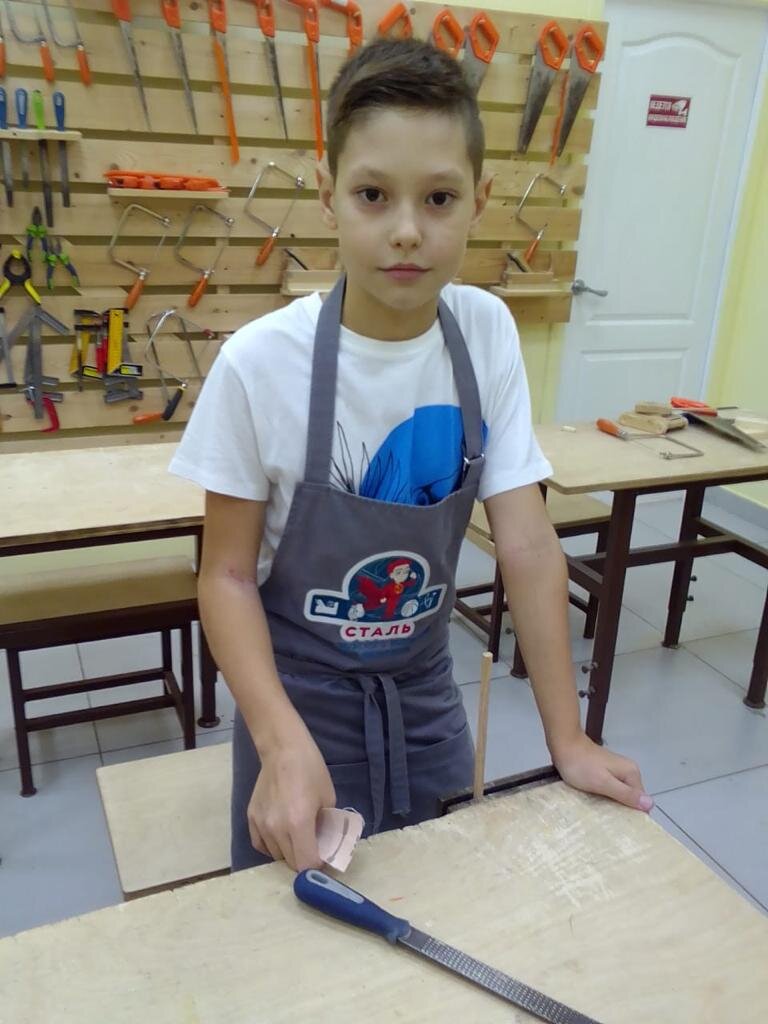 В клубе для мальчиков "Сталь"