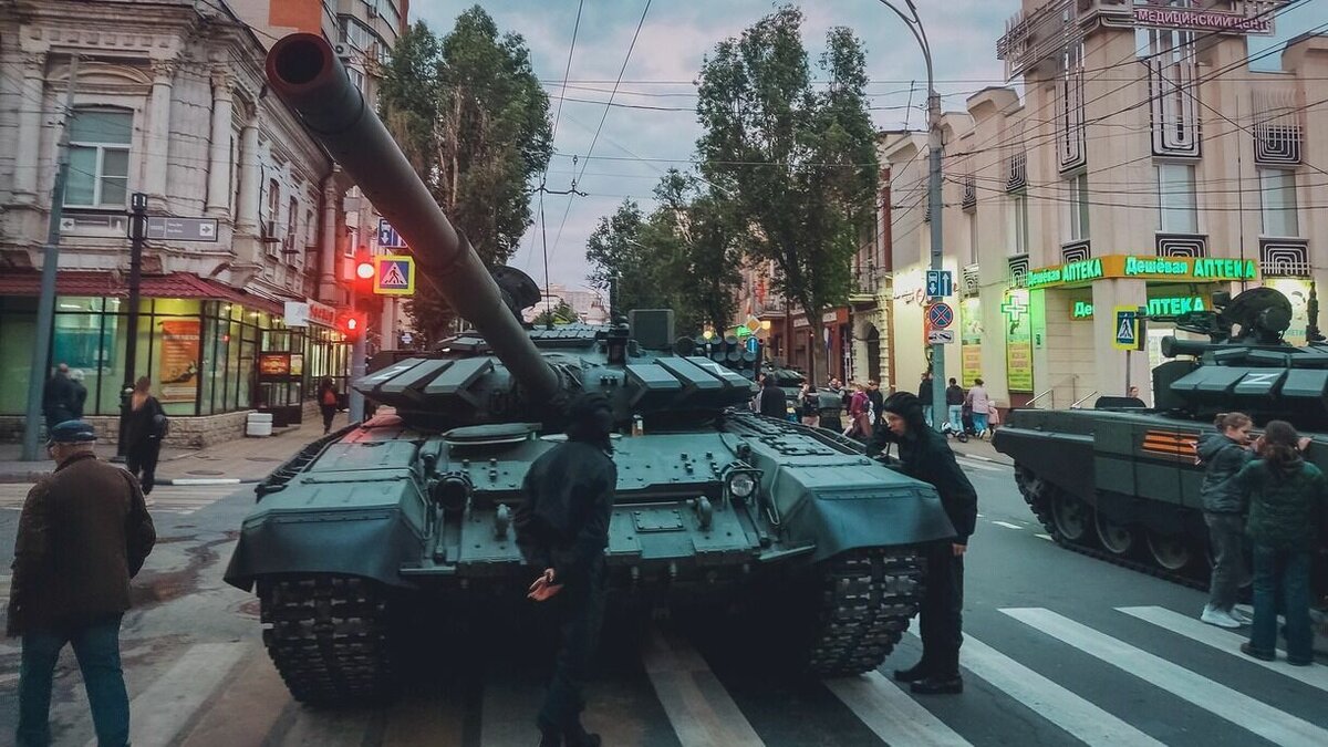     Министерство обороны РФ разработало законопроект, расширяющий возможности для привлечения военных, в том числе солдат срочной службы, к участию в российских миротворческих миссиях.
