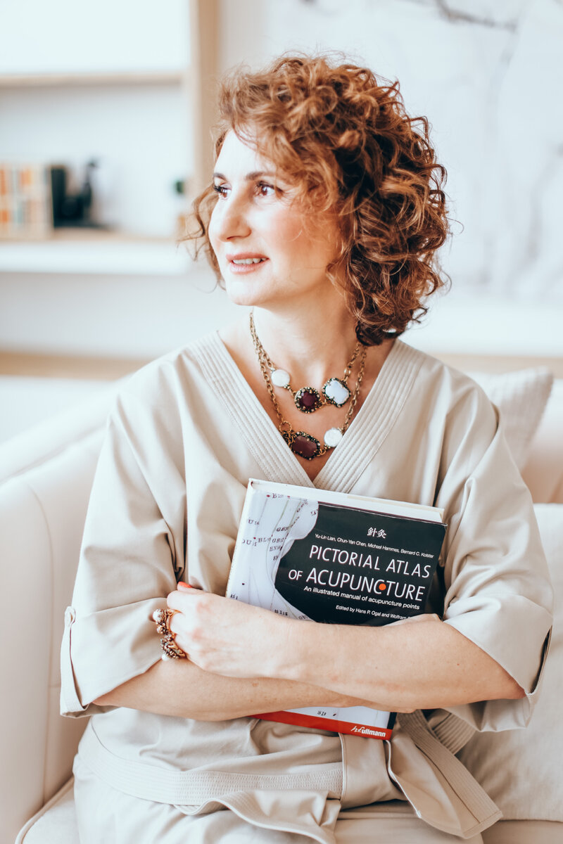 Хестанова Тамара Зауровна-врач-рефлексотерапевт со стажем 25+ лет в лечении иглами