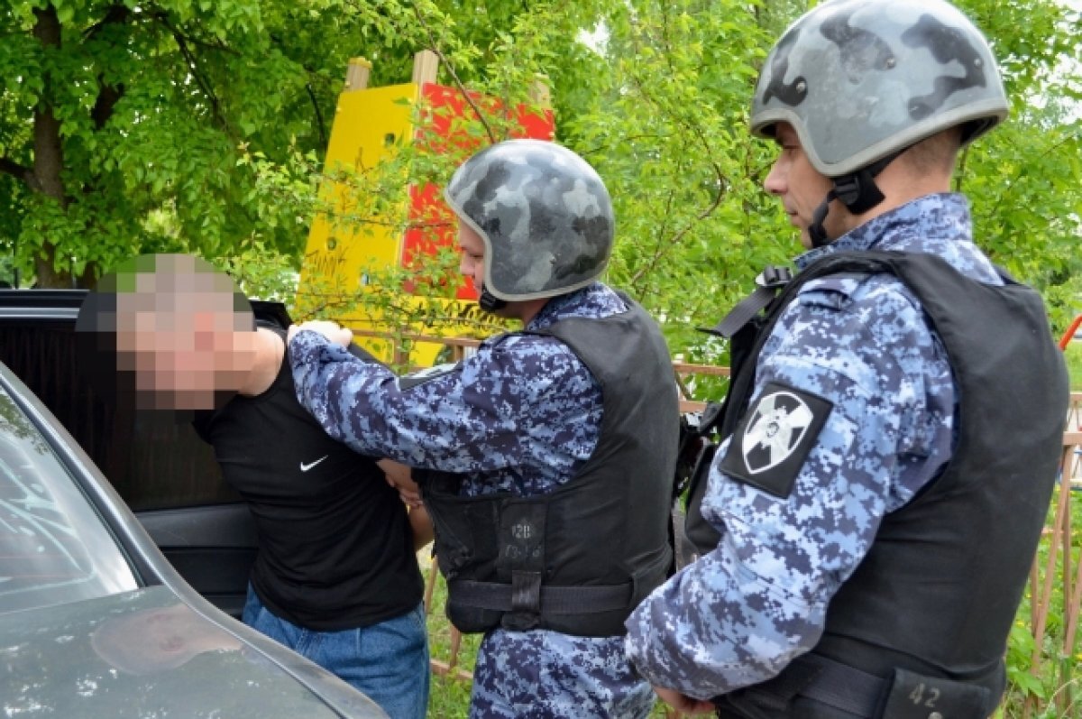    Из-за ссоры с девушкой пензенец устроил погром в магазине на улице Ленина
