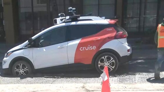    Беспилотный автомобиль Cruise застрял в свежем бетоне в Сан-Франциско: вопросы безопасности Андрей Соколов