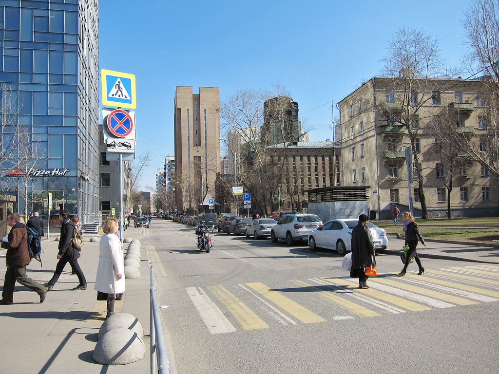 Ул international. Международная улица Москва. Интернациональная улица Москва. Городе Москве на улице Международная 7. Москва Международная улица фото.